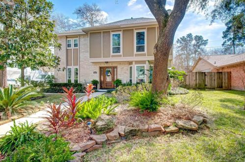 3518 Hl Spg Dr, Humble TX 77345-1102 exterior