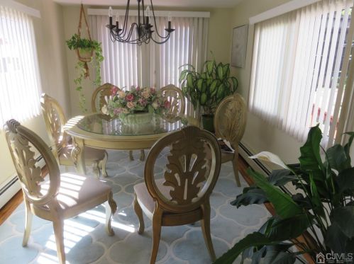 367 Eagle Ave, Perth Amboy NJ 08861-2745 exterior