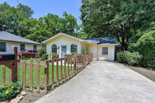 1971 Main St, Atlanta GA 30318-1851 exterior