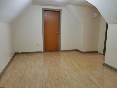 689 Case Ave, Saint Paul MN 55106-3704 exterior