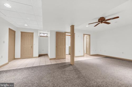 1739 Conard Rd, Lancaster PA 17602-1302 exterior