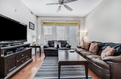 390 17th St, Atlanta GA  30363-2000 exterior