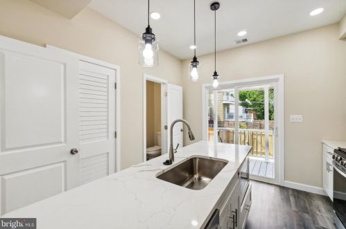 521 Tuckerman St, Washington DC 20011-1146 exterior