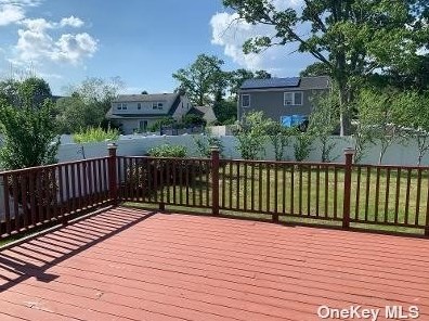 58 Birchfield Ave, Babylon NY 11702-1404 exterior