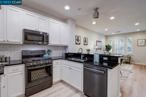 1213 Trailside Cir, Concord CA 94518-2184 exterior