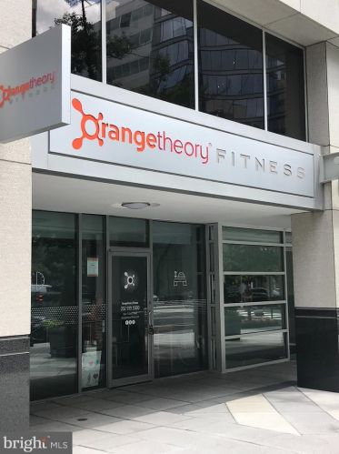 1133 14th St, Washington DC  20005-4234 exterior