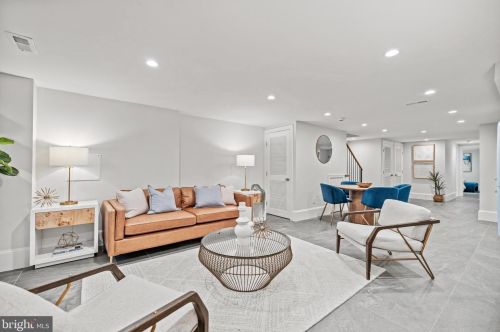 1451 Chapin St, Washington DC  20009-4510 exterior