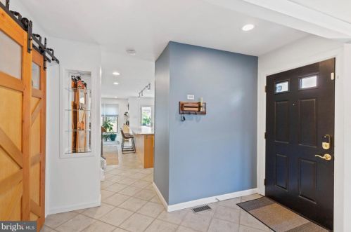 4 Northgate Vlg, Media PA 19063-2039 exterior