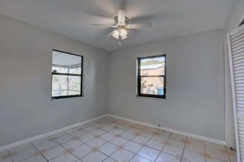 113 Atlantic Dr, Boynton Beach FL 33435-1612 exterior