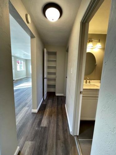 510 Barbara Dr, Pittsburgh PA  15227-4404 exterior