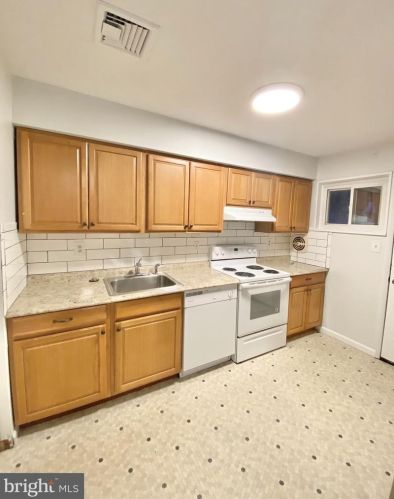 3912 Chaco Rd, Alexandria VA 22312-1029 exterior