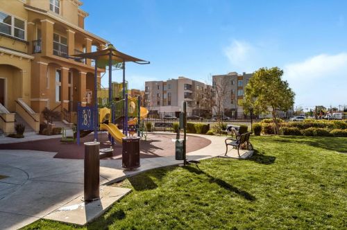 1873 Lee Way, Milpitas CA 95035-9014 exterior