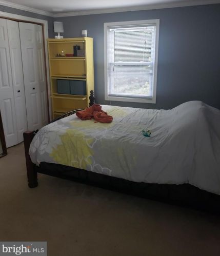 860 Pat Ln, Huntingtown MD exterior