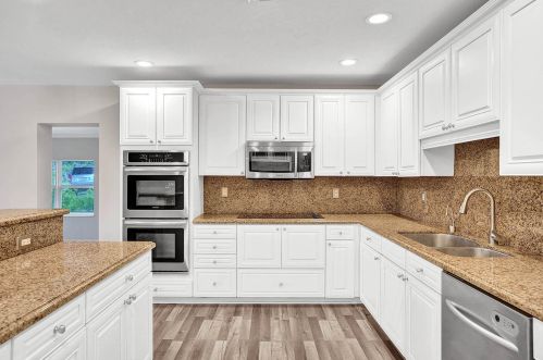 277 12th St, Boca Raton FL  33432-7170 exterior