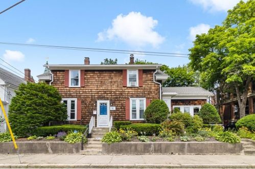 65 Coe St, Woonsocket RI  02895-5110 exterior