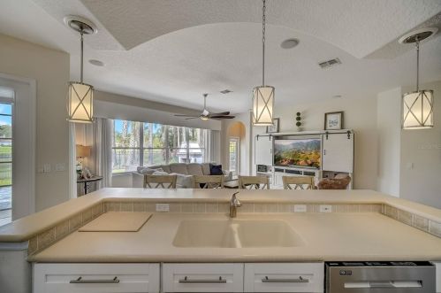 1453 Foxtail Ct, Lake Mary FL 32746-4467 exterior