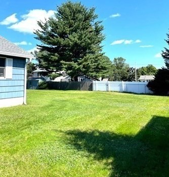 6 Herrick Rd, Peabody MA 01960-4531 exterior