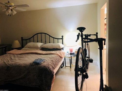 4210 Looking Glass Ln, Naples FL 34112-5240 exterior