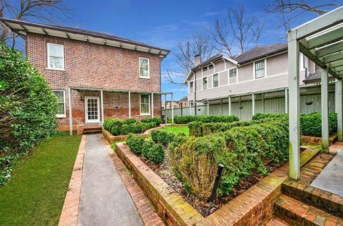 824 Briarcliff Pl, Atlanta GA 30306-3902 exterior