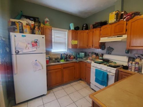 272 Smith St, Providence RI 02911-3307 exterior