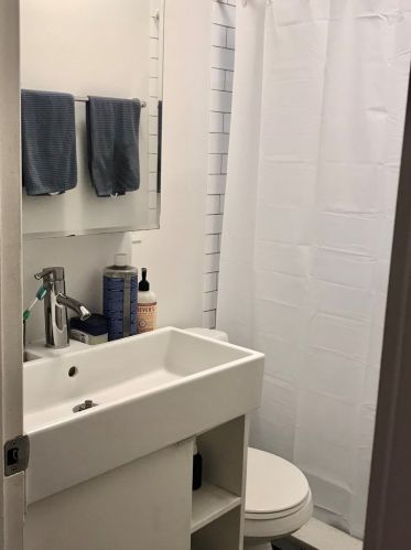 2108 Belle Plaine Ave, Chicago IL 60618-2102 exterior