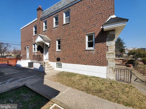 7054 Dorcas St, Philadelphia PA 19111-4111 exterior