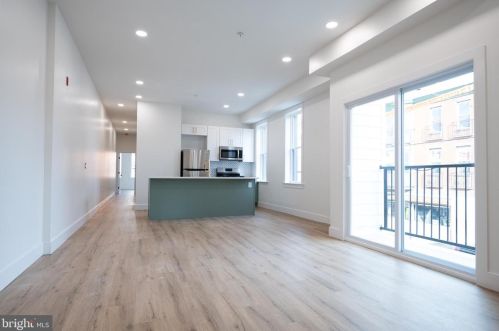 1500 Dickinson St, Philadelphia PA 19146-4757 exterior