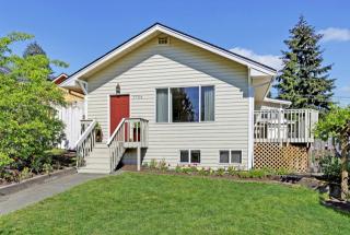 7724 37th Ave, Seattle, WA 98115-4902