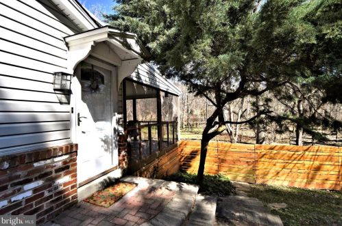 200 Timber Jump Ln, Media PA 19063-1131 exterior