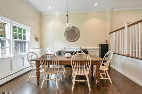 162 Bee Mdw Pkwy, Whippany NJ exterior