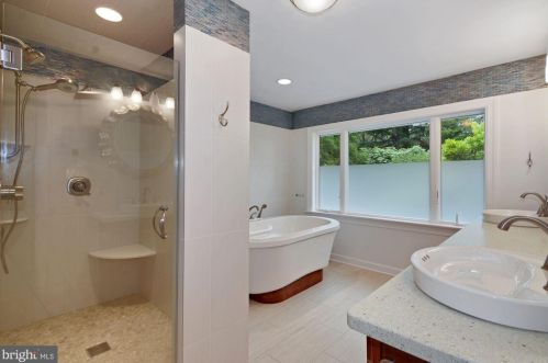 24842 Deepwater Point Dr, Saint Michaels MD 21663-2319 exterior