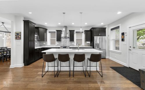 2505 Ainslie St, Chicago IL 60706-3457 exterior