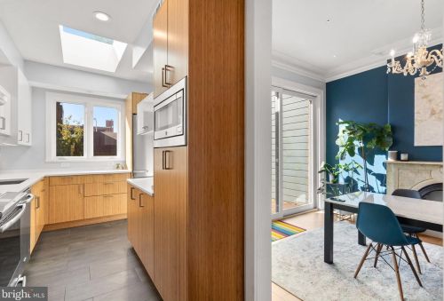 1316 T St, Washington DC 20009-4438 exterior