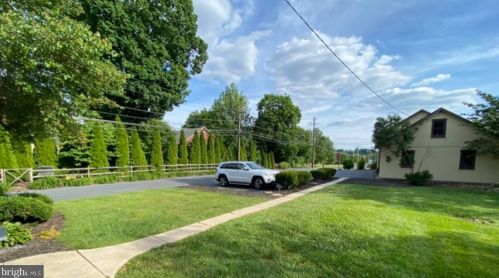 2008 Marietta Ave, Lancaster PA 17603-2354 exterior