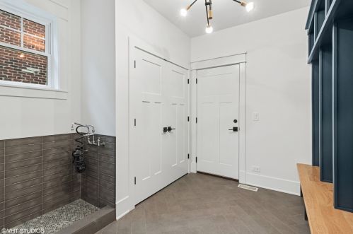 245 Highland Ave, Elmhurst IL  60126-2554 exterior