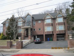 210 Brookline St, Newton, MA 02459-2803