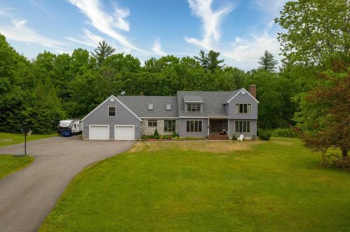401 6th St, Dover, NH 03820-5906