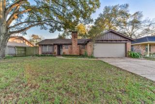 10047 Timberwood Dr, Houston TX  77080-7012 exterior