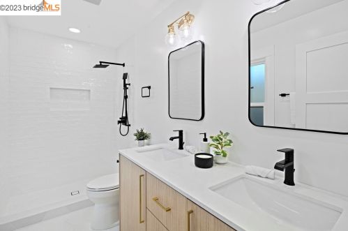 1334 Kains, Berkeley CA 94702-1016 exterior