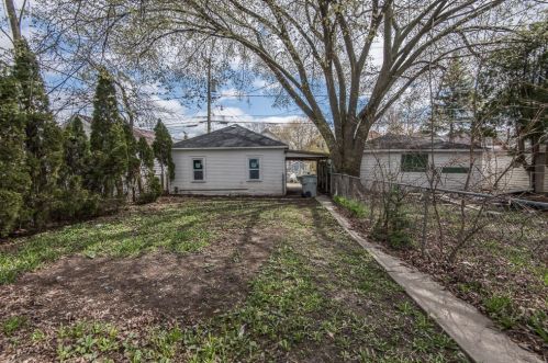 4650 38th St, Milwaukee WI  53221-2014 exterior