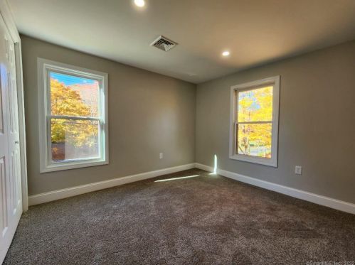 222 Thorpe Ave, Meriden CT  06450-9206 exterior