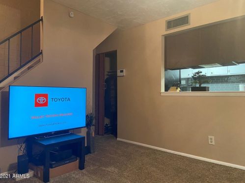 8413 34th Ave, Phoenix AZ 85053-2909 exterior