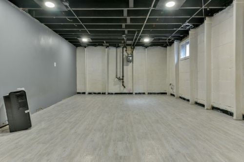 3531 Murray Ave, Milwaukee WI  53211-2525 exterior