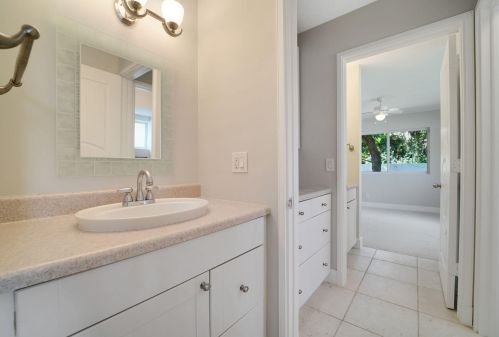 3997 5 Ave, Boca Raton FL 33432-6073 exterior