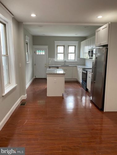 2831 Aramingo Ave, Philadelphia PA  19134-4203 exterior