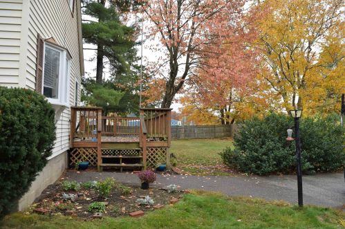 19 Walton Rd, Plaistow NH 03865-2116 exterior