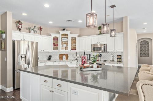 3174 Mead Dr, Chandler AZ 85248-5524 exterior