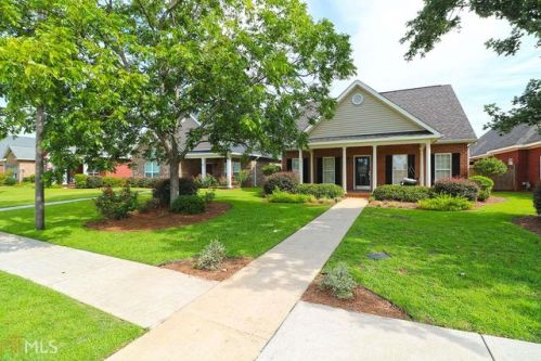 200 Jamestown Ct, Lithonia, GA 31028-8583