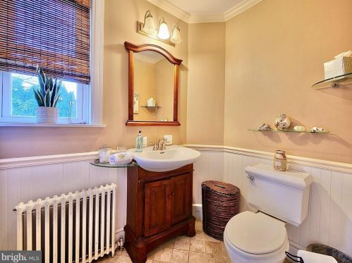 31 Glen Riddle Rd, Media PA 19063-5228 exterior