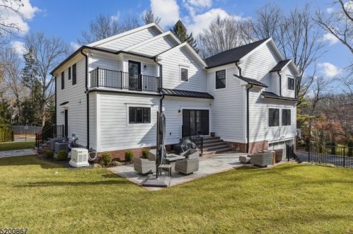 7 Dale Dr, Chatham Township NJ  07928-1661 exterior